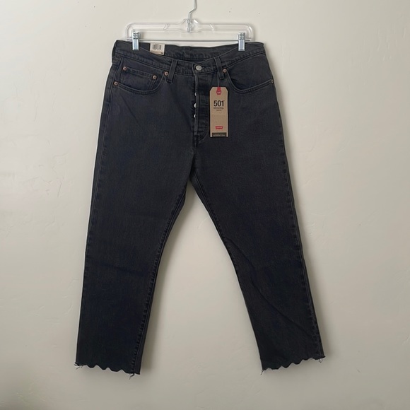 LEVIS 501 ORIGINAL CROPPED BUTTON FLY HIGH RISE STRAIGHT LEG JEANS Size … - Picture 4 of 5